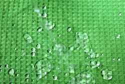 染色した布・撥水加工後 - シンコーの撥水加工サービス